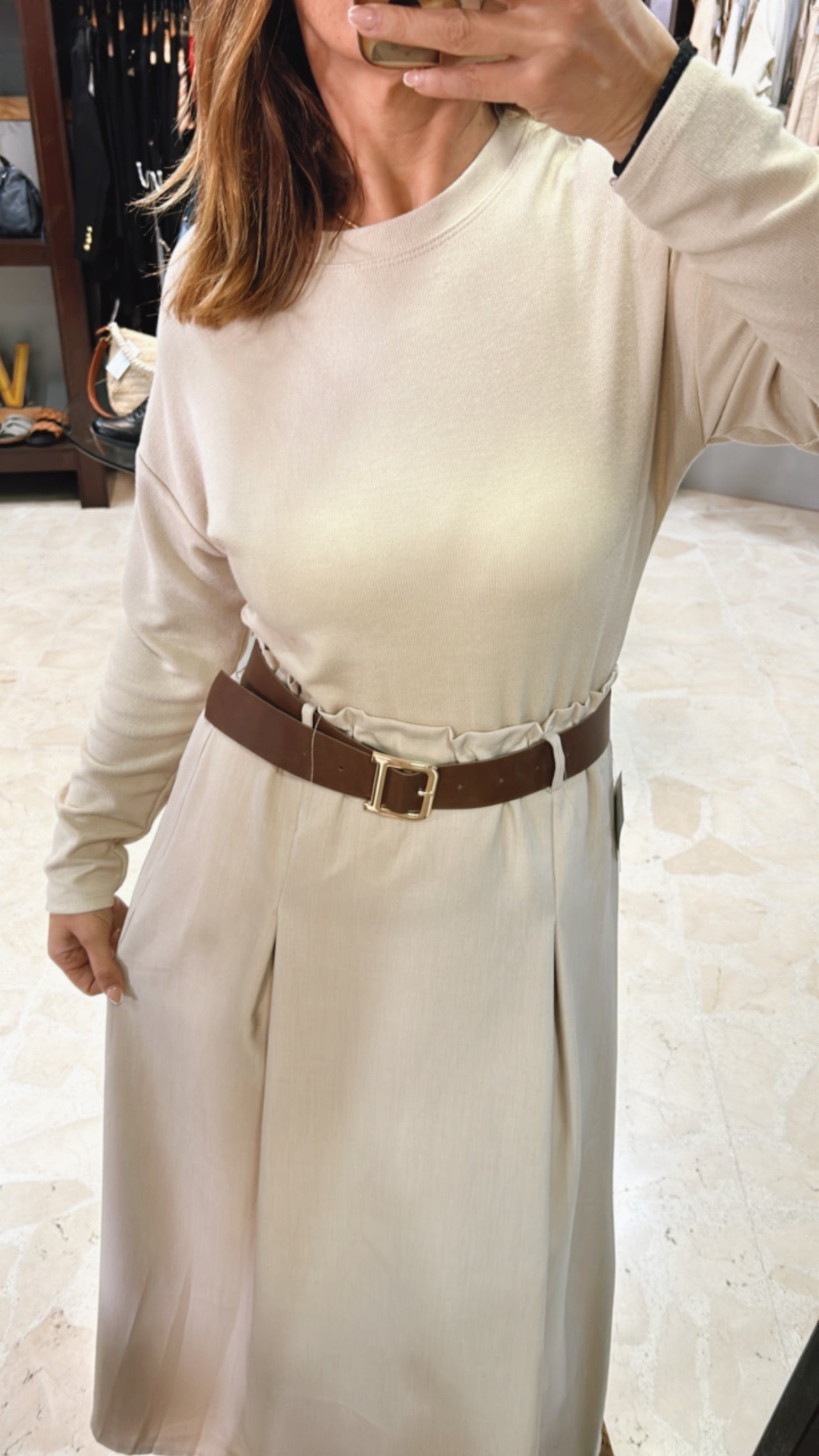 Vestido punto falda vuelo con cinturón