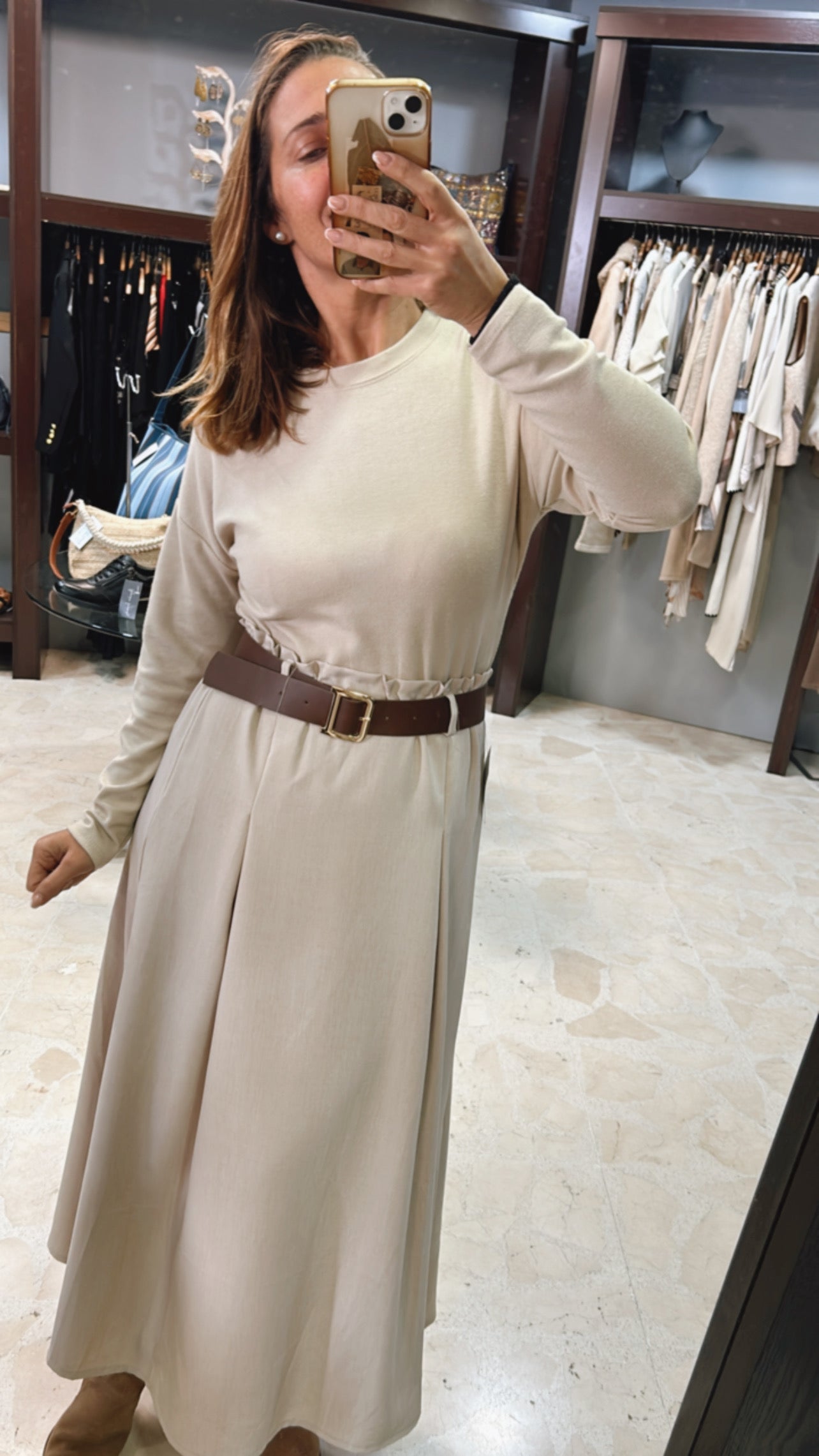 Vestido punto falda vuelo con cinturón